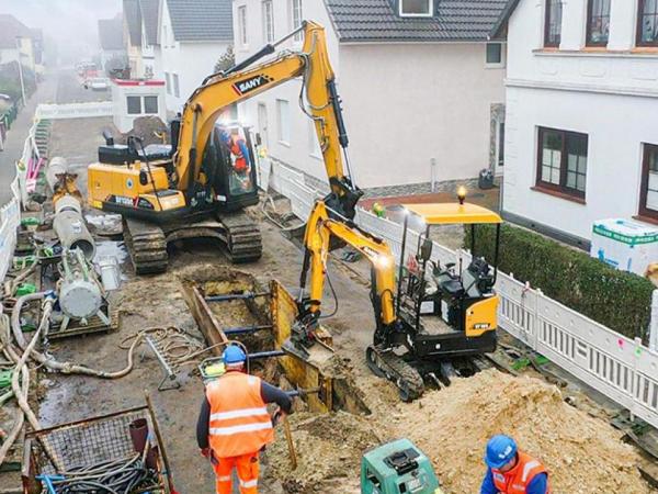 How Do You Get An Excavator Out Of Mud, Swamps And Bogs?