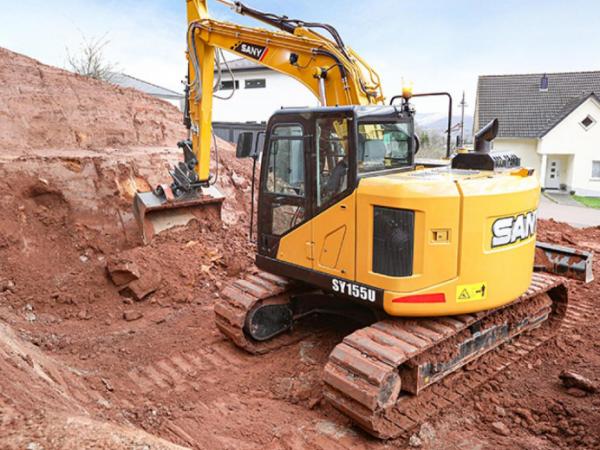3 Of The Best Reasons to Add A Mini Digger To Your Plant Equipme